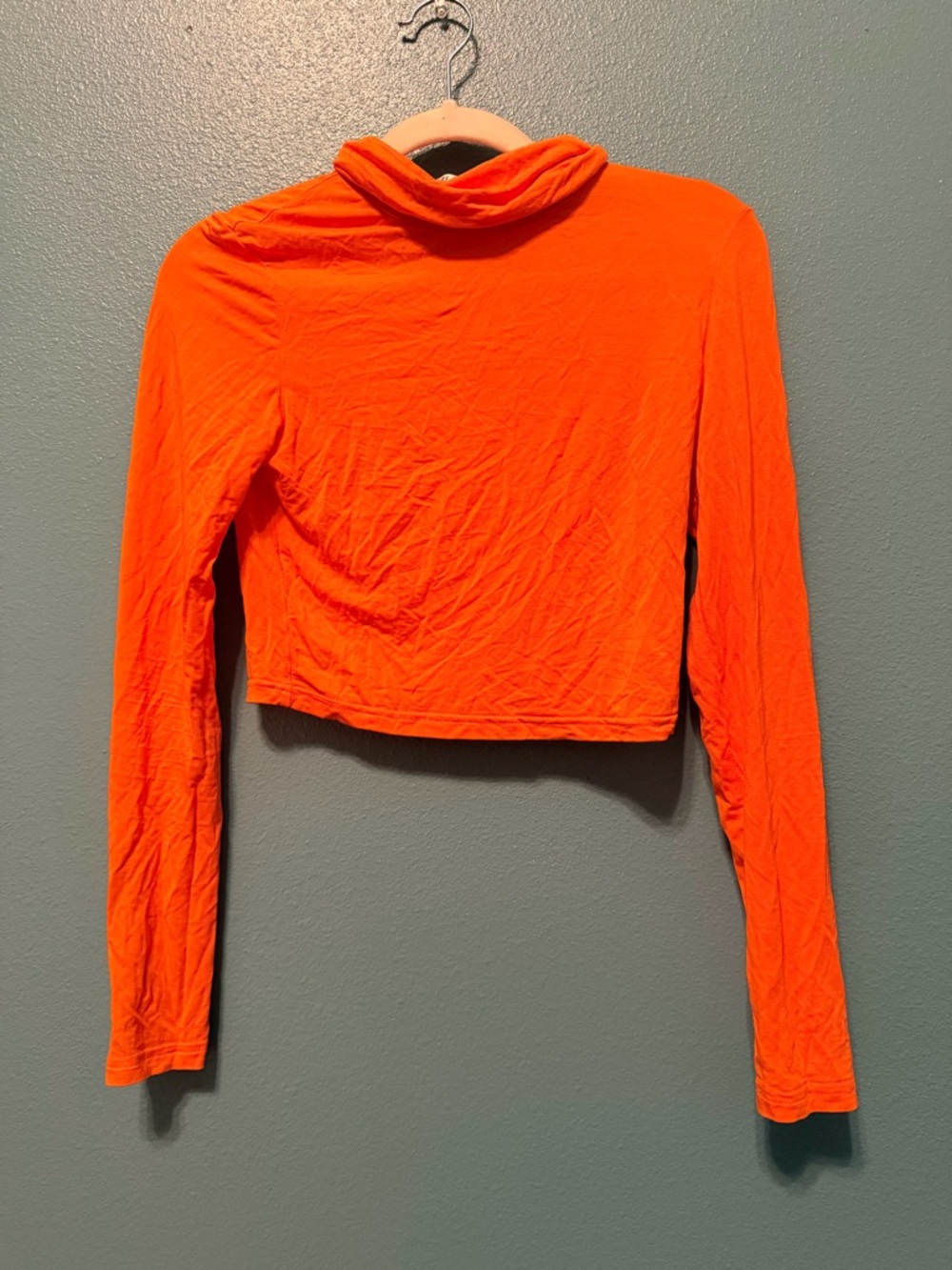 Bright Orange Long-Sleeve Crop Top – Women